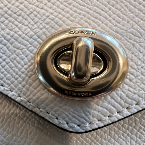 Coach Wallet, Cream, Leather NWT - Picture 2 of 7